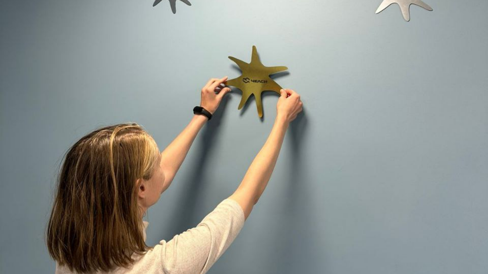 ГК ЧЕЛСИ разместили звездочку на стене НКО “Звездный дождь”